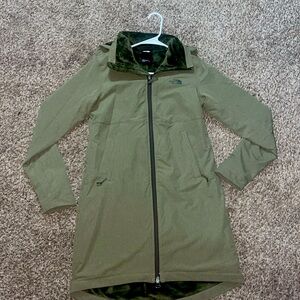 Women’s SZ Small Green North Face Jacket